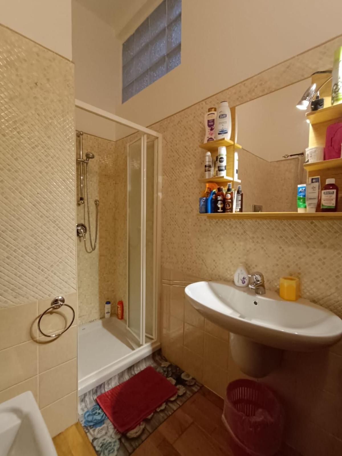 Orchidea Stanza Privata In Appartamento Condiviso "Sapori Di Mare" Cagliari Ngoại thất bức ảnh